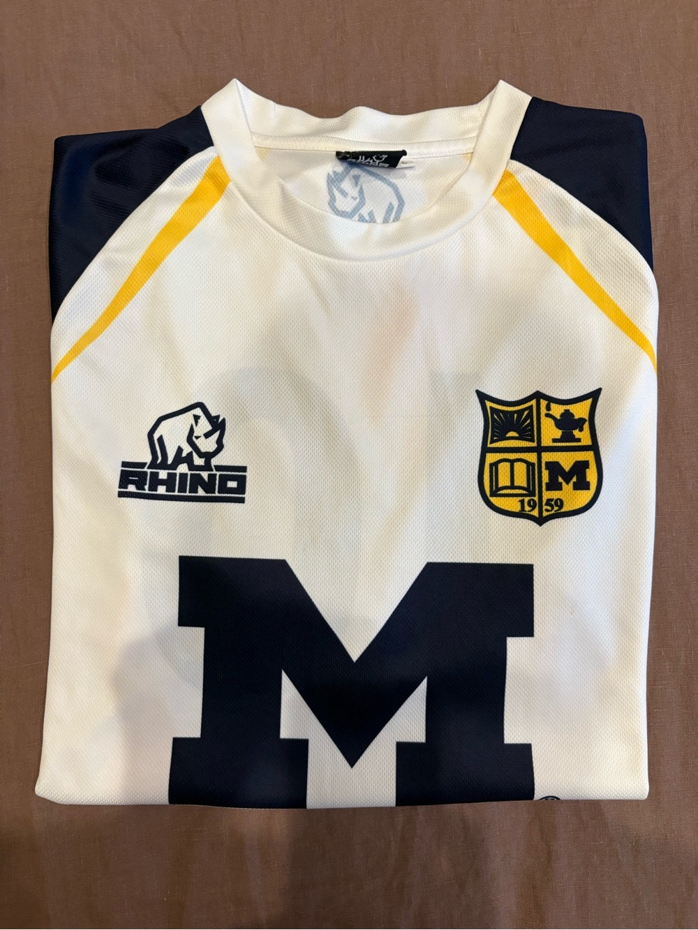 Men's U of M rugby jersey #10 size L Michigan